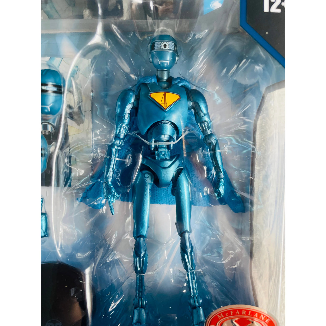 Superman (2025) DC Multiverse Deluxe Action Figure Superman Robot (Red Platinum Edition) 18 cm