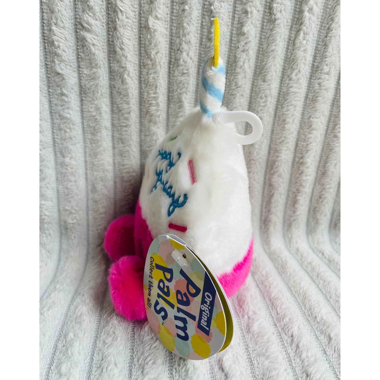 Palm Pals Sparkle Birthday Cupcake Soft Toy