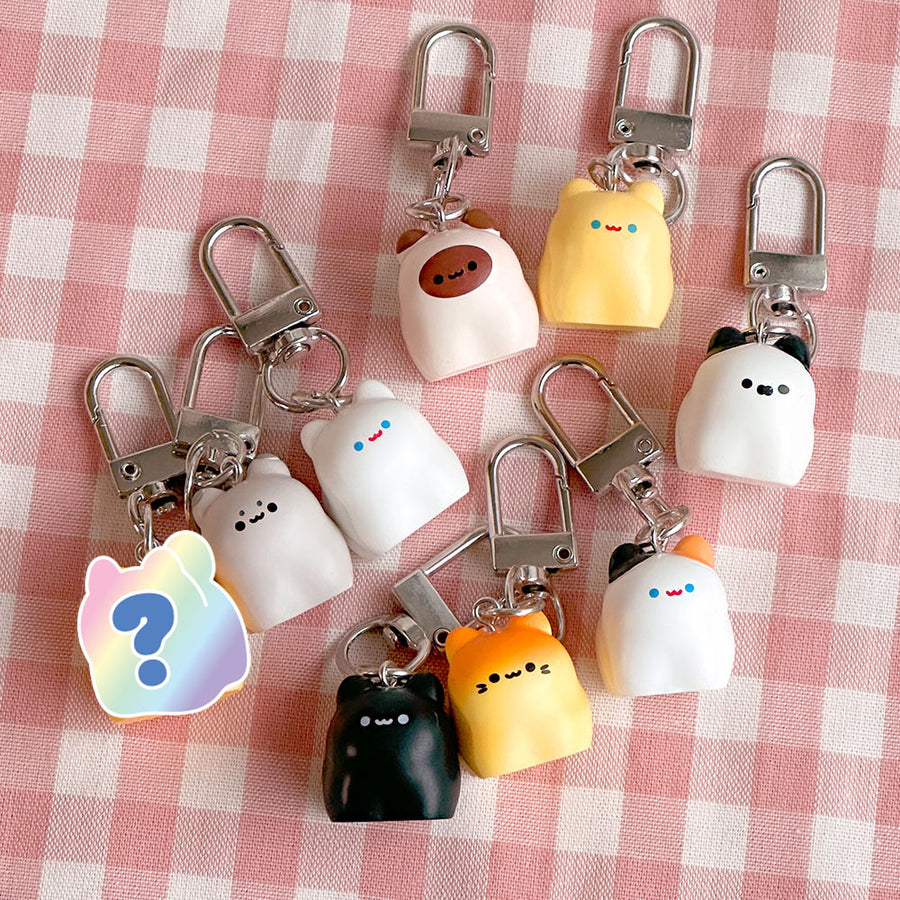 Kawaii Bread Cat Keychain – Mystery Blind Box