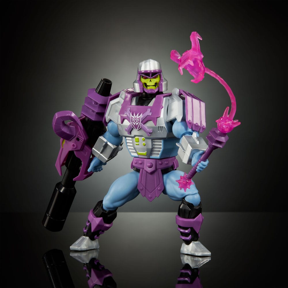 Masters of the Universe x Transformers Action Figure Megatron Armor Skeletor