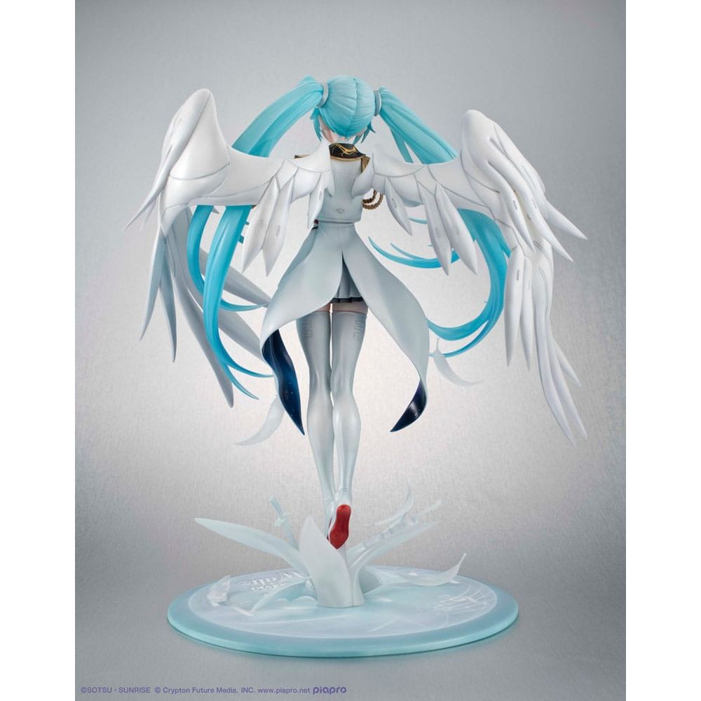 Mobile Suit Gundam x Hatsune Miku Lucrea PVC Statue Hatsune Miku x Wing Gundam Zero EW 45th Anniversary 27 cm