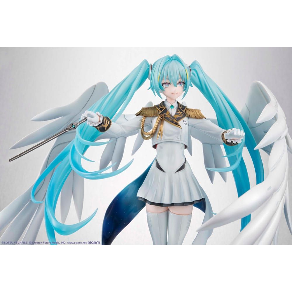 Mobile Suit Gundam x Hatsune Miku Lucrea PVC Statue Hatsune Miku x Wing Gundam Zero EW 45th Anniversary 27 cm