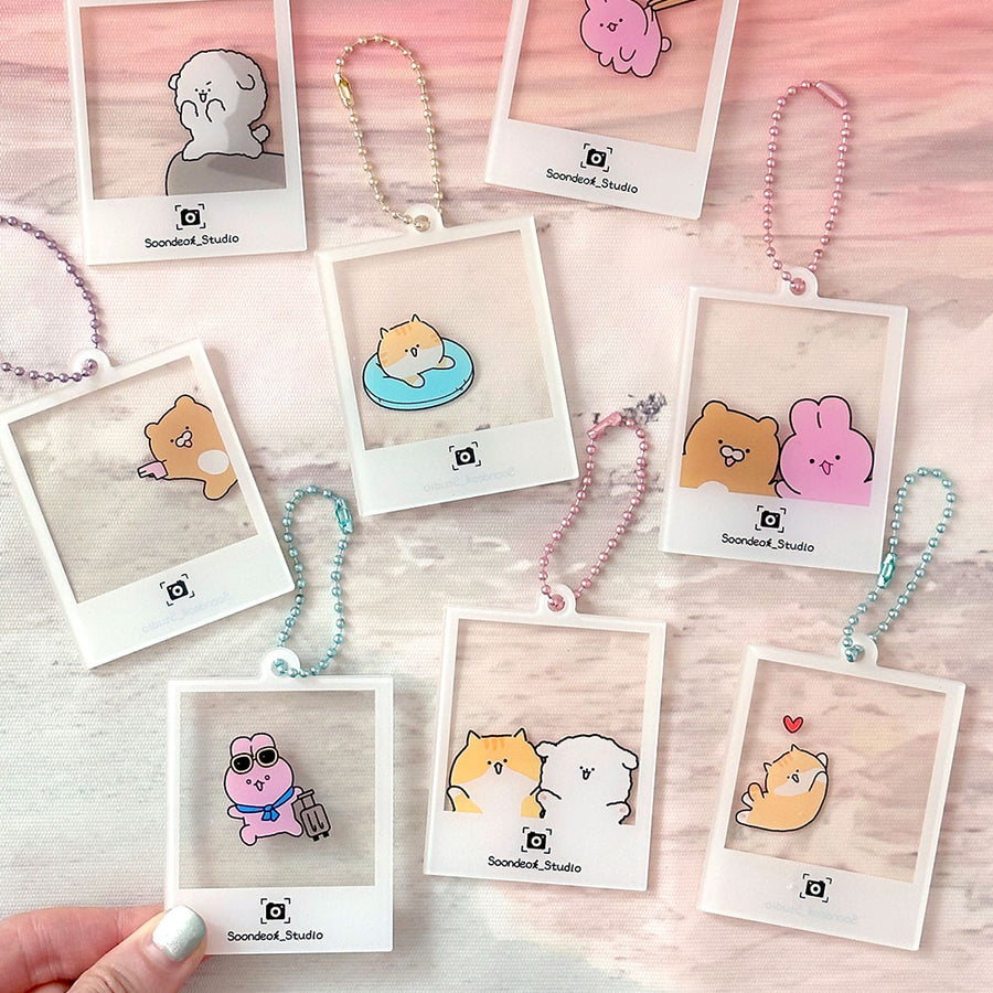 Soondeok Friends “Snap Together!” Random Photo Frame Keyring