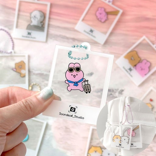 Soondeok Friends “Snap Together!” Random Photo Frame Keyring