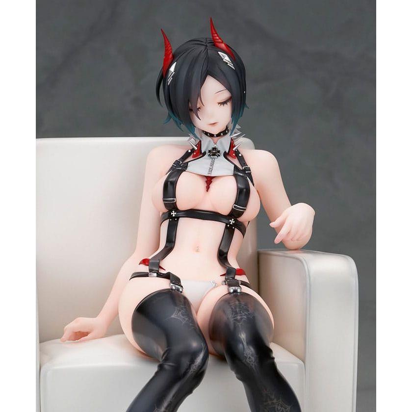 Azur Lane PVC Statue Ulrich von Hutten AmiAmi Exclusive 20 cm - The Happy Toy Store