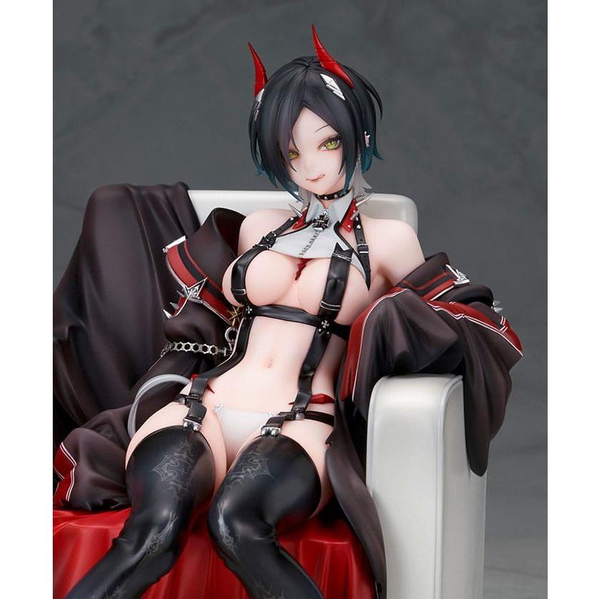 Azur Lane PVC Statue Ulrich von Hutten AmiAmi Exclusive 20 cm - The Happy Toy Store