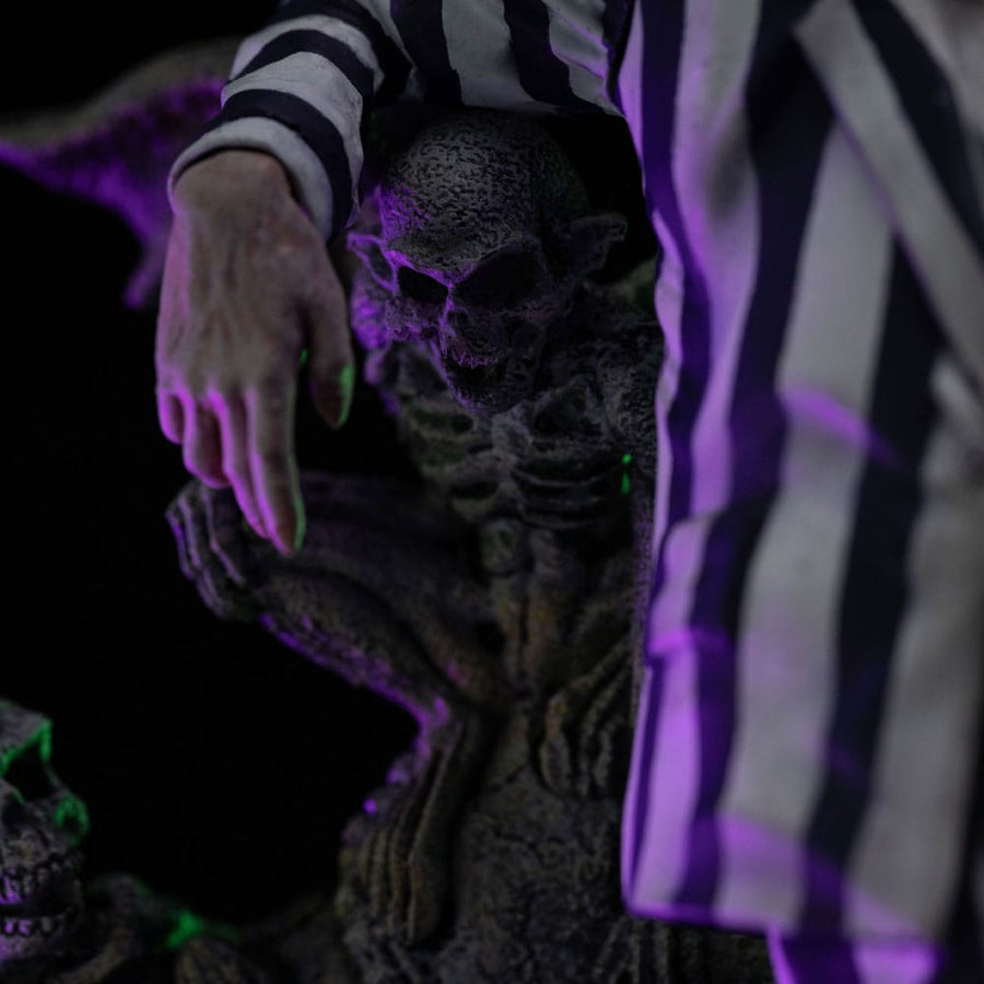 Beetlejuice Art Scale Statue 1/10 Beetlejuice 19 cm - The Happy Toy Store