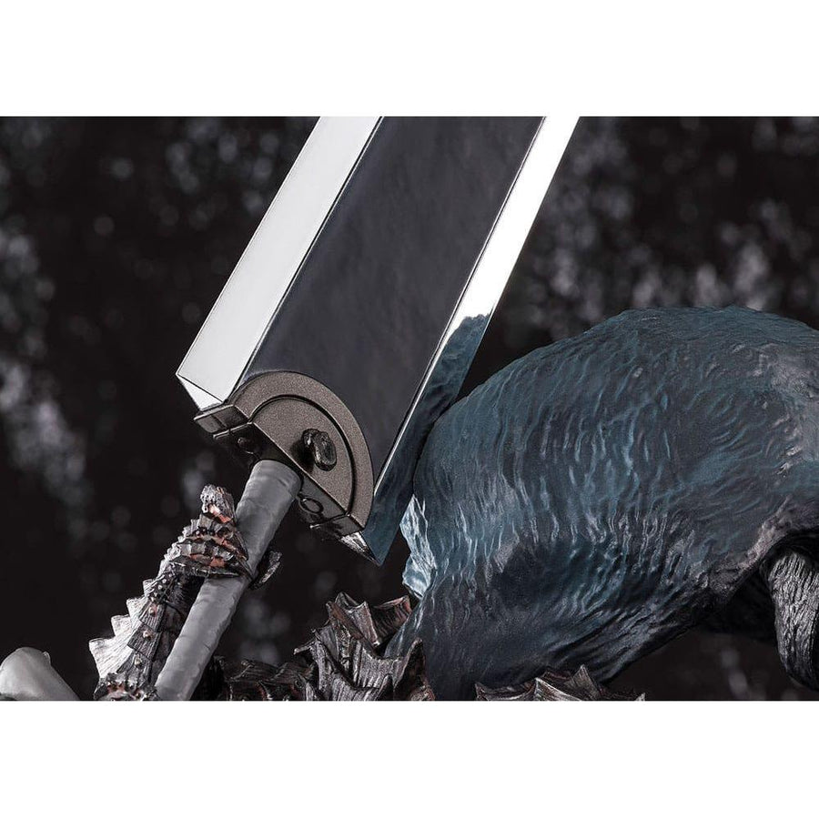 Berserk Figuarts ZERO Metallic Touch PVC Statue Guts Berserker Armor 35 cm - The Happy Toy Store