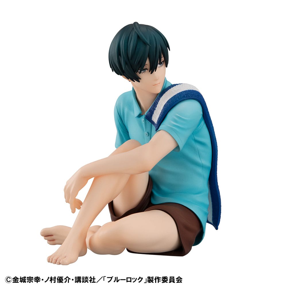Blue Lock G.E.M. Series PVC Statue Rin Itoshi Palm Size 9 cm - The Happy Toy Store