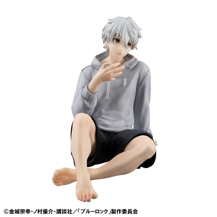 Blue Lock G.E.M. Series PVC Statue Seishiro Nagi Repaint Ver. Palm Size 9 cm - The Happy Toy Store