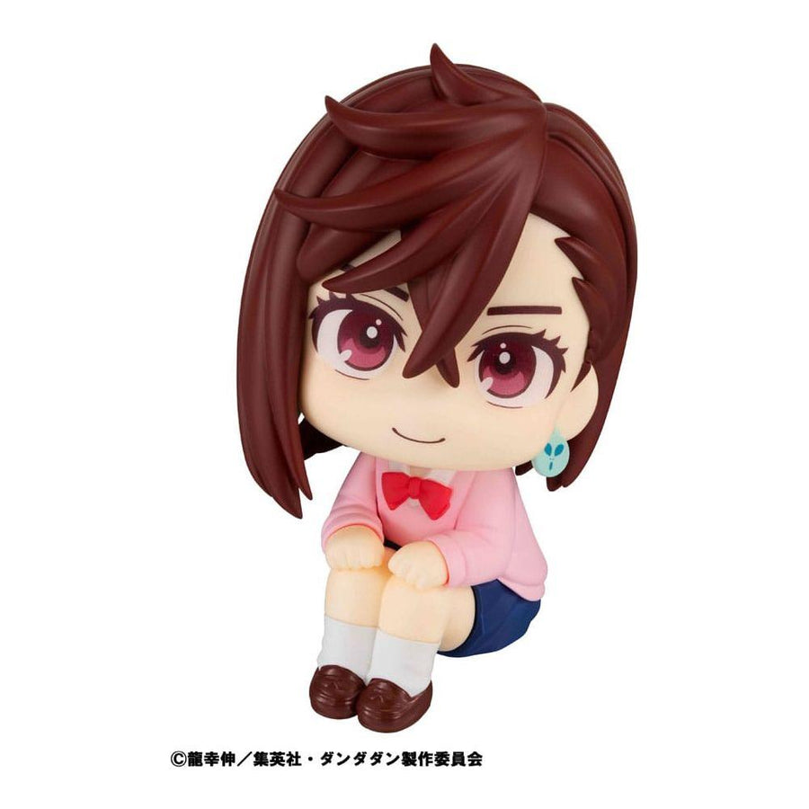 Dandadan Look Up PVC Statue Momo 11 cm - The Happy Toy Store