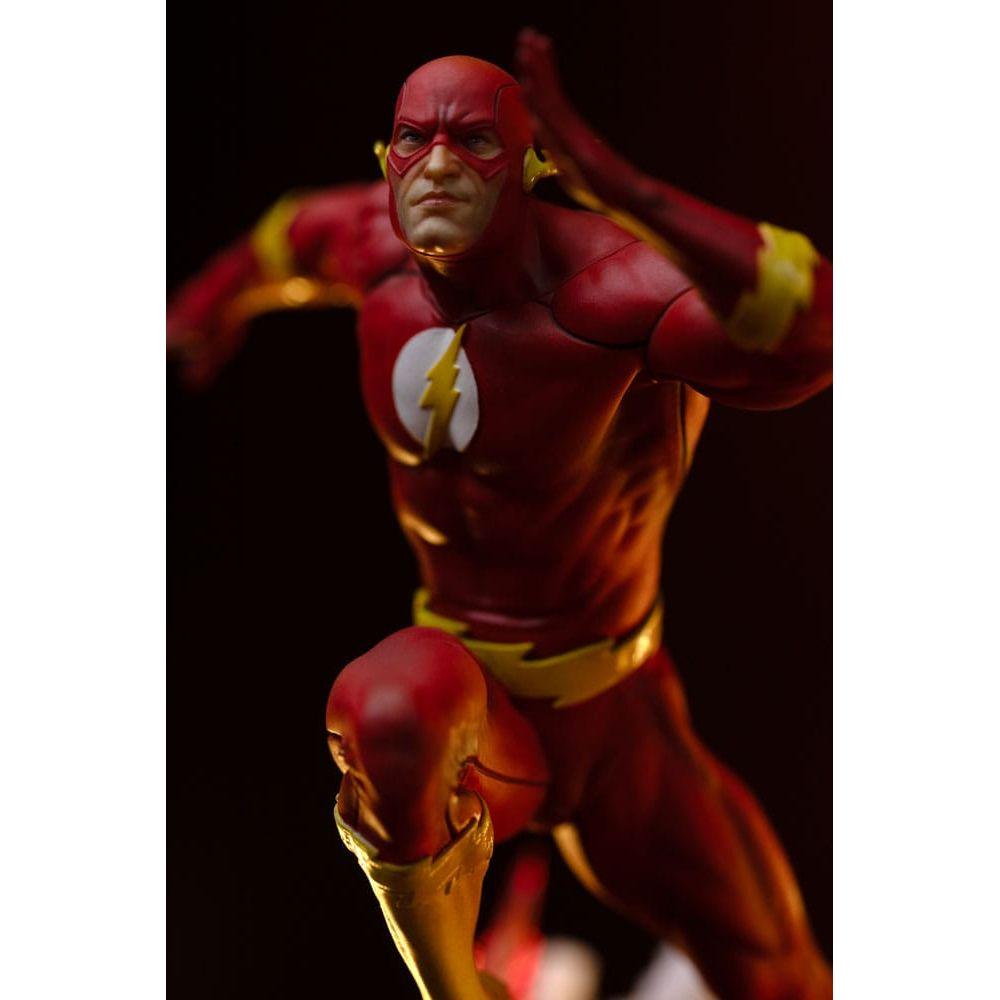DC Comics Art Scale Statue 1/10 Flash 25 cm - The Happy Toy Store