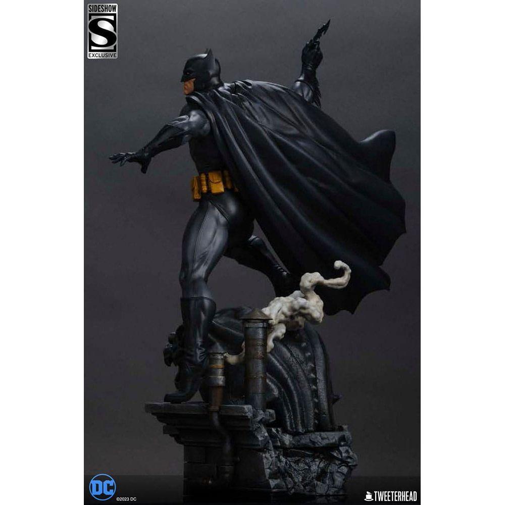 DC Comics Maquette 1/4 Batman (Black and Gray Edition) 66 cm - The Happy Toy Store
