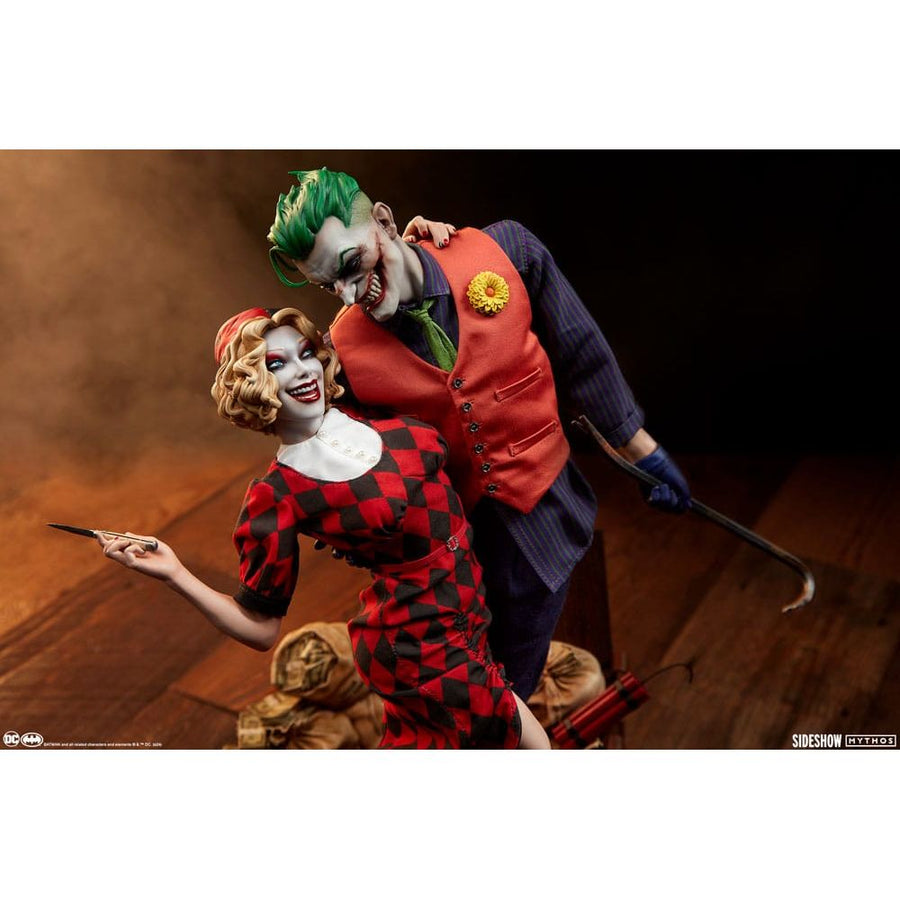DC Comics Mythos Statue 1/5 The Joker and Harley Quinn: Lawless Love 41 cm - The Happy Toy Store