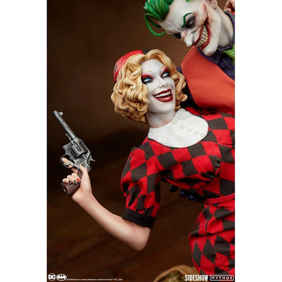 DC Comics Mythos Statue 1/5 The Joker and Harley Quinn: Lawless Love 41 cm - The Happy Toy Store