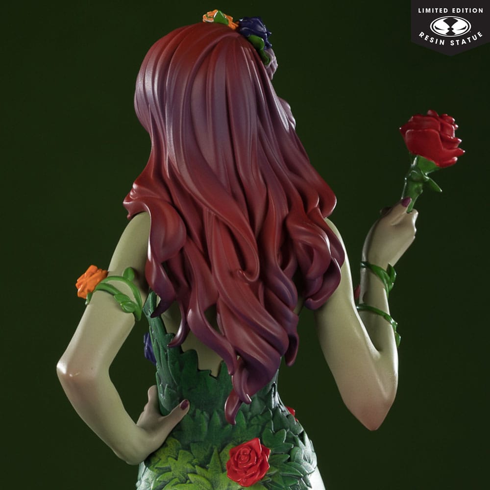 DC Direct Cover Girls Statue 1/8 Poison Ivy by J. Scott Campbell 24 cm - The Happy Toy Store