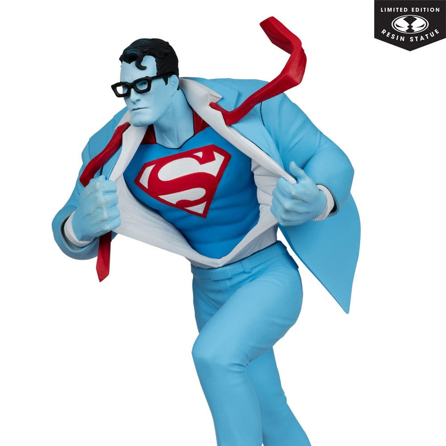 DC Direct Statue 1/10 Superman Red and Blue: Superman by Clayton Henry Limited Edition 16 cm - The Happy Toy Store