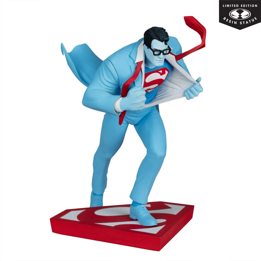DC Direct Statue 1/10 Superman Red and Blue: Superman by Clayton Henry Limited Edition 16 cm - The Happy Toy Store