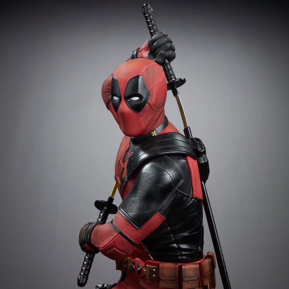 Deadpool 3 Legacy Replica Statue 1/4 Deadpool 58 cm - The Happy Toy Store