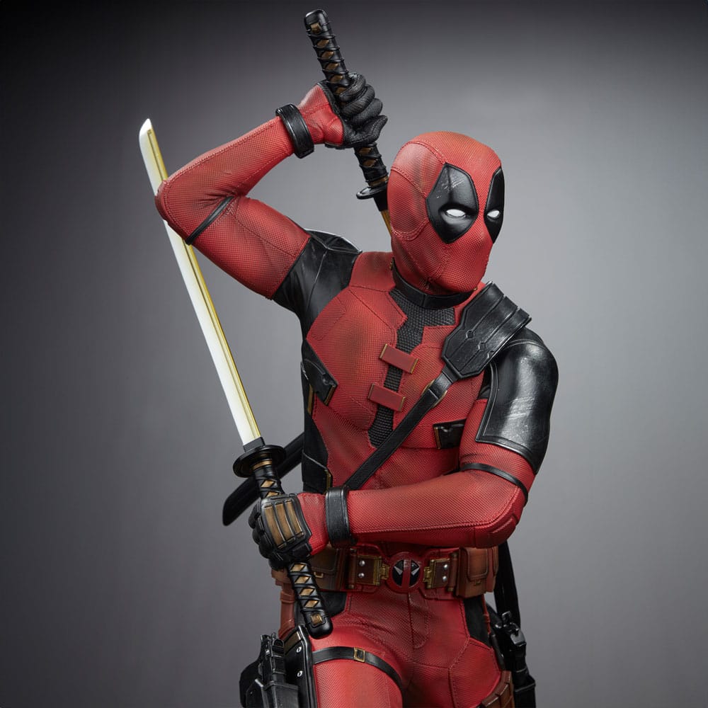 Deadpool 3 Legacy Replica Statue 1/4 Deadpool 58 cm - The Happy Toy Store
