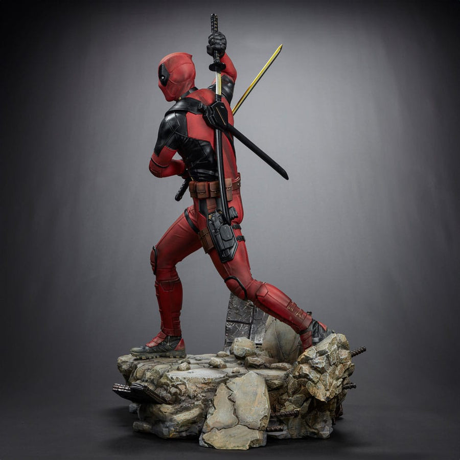 Deadpool 3 Legacy Replica Statue 1/4 Deadpool 58 cm - The Happy Toy Store