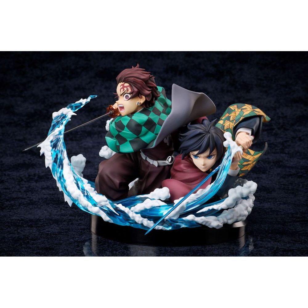 Demon Slayer: Kimetsu no Yaiba PVC Statue Tanjiro & Giyuu 13 cm - The Happy Toy Store