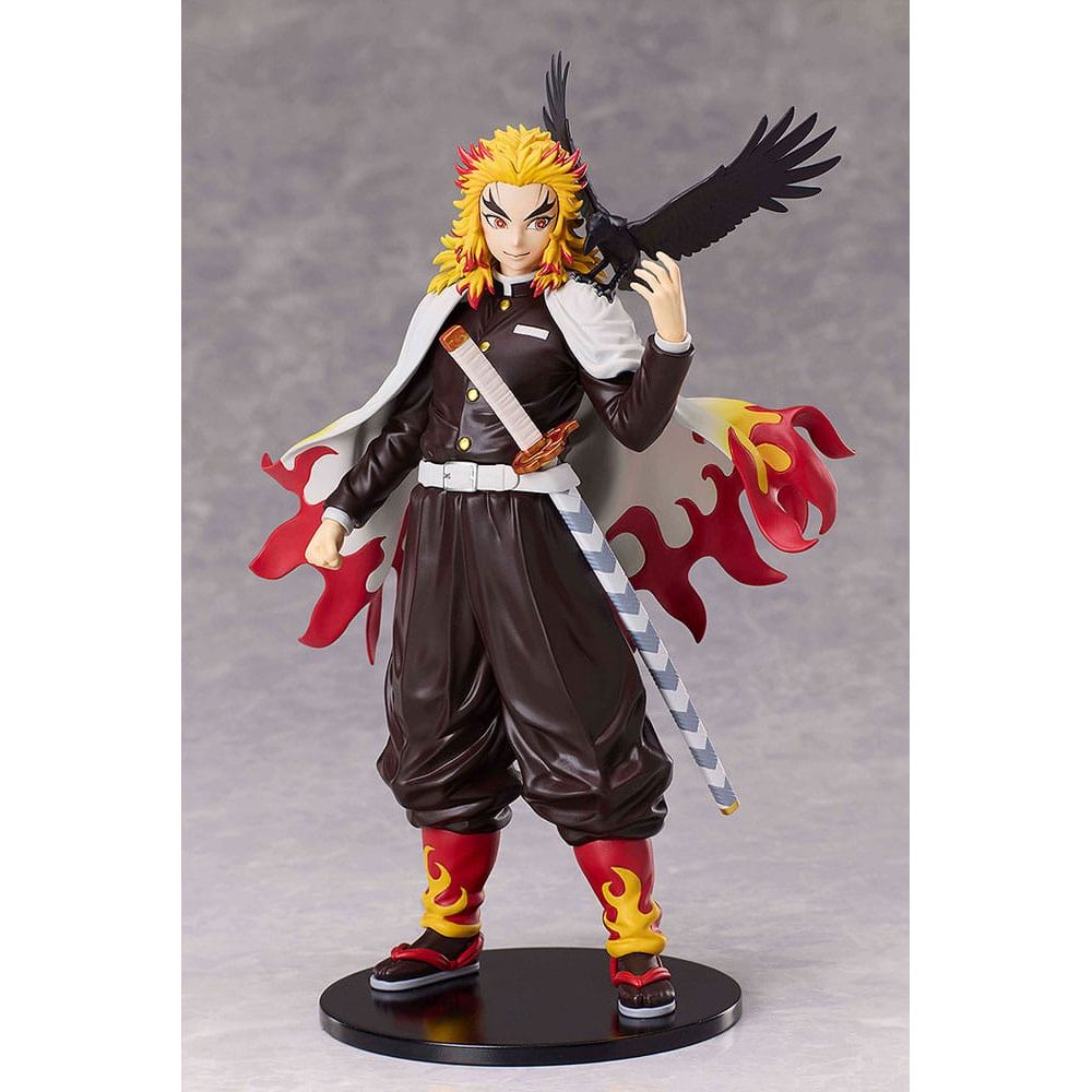 Demon Slayer: Kimetsu no Yaiba Statue Kyojuro Rengoku Flame Hashira 20 cm - The Happy Toy Store