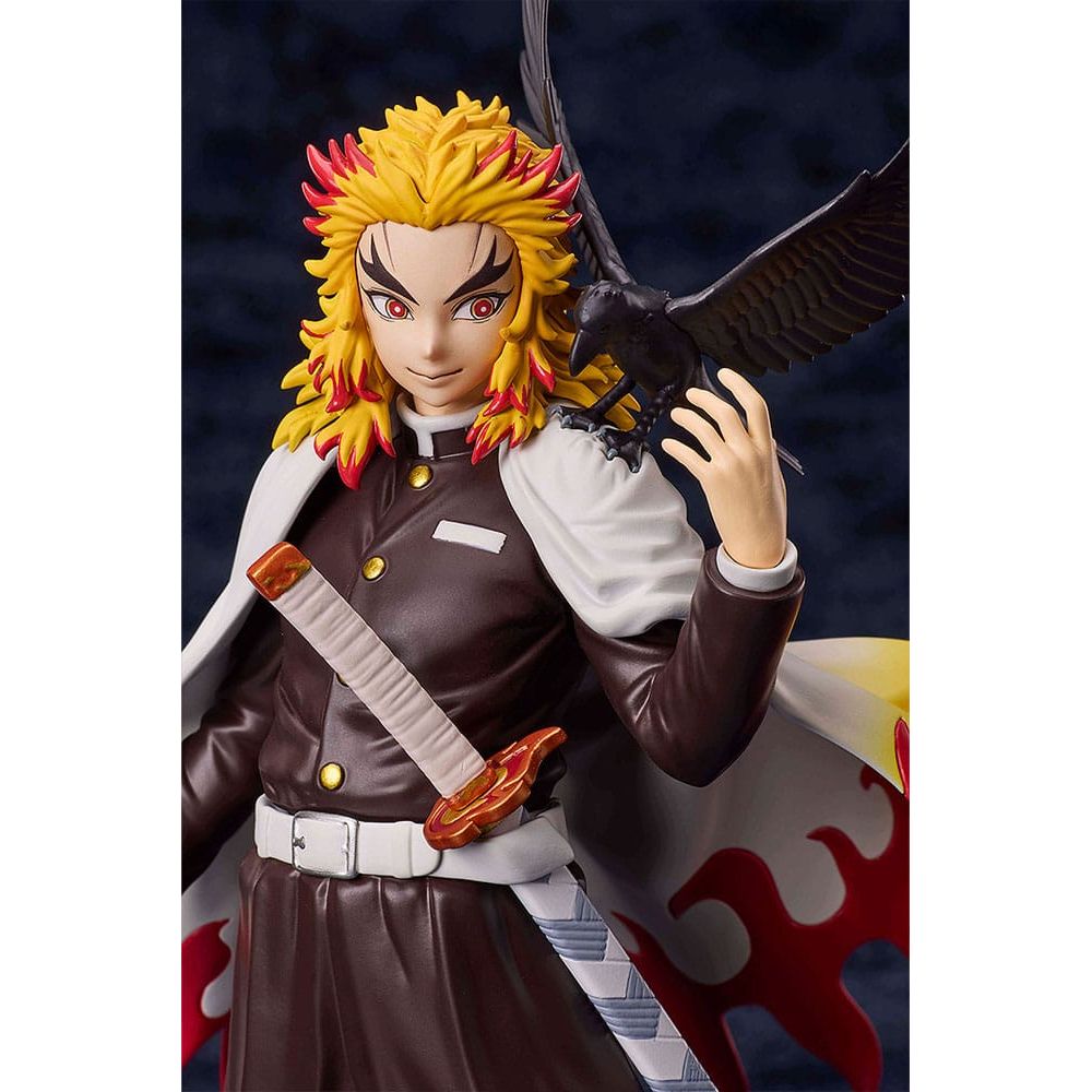 Demon Slayer: Kimetsu no Yaiba Statue Kyojuro Rengoku Flame Hashira 20 cm - The Happy Toy Store