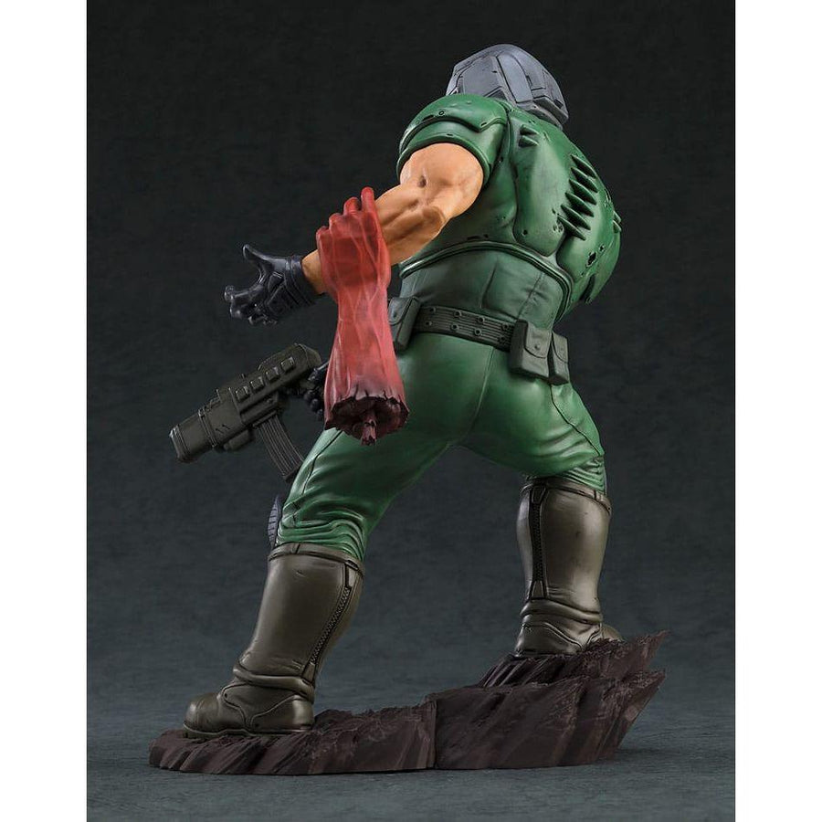 Doom Pop Up Parade PVC Statue Doom Marine 17 cm - The Happy Toy Store
