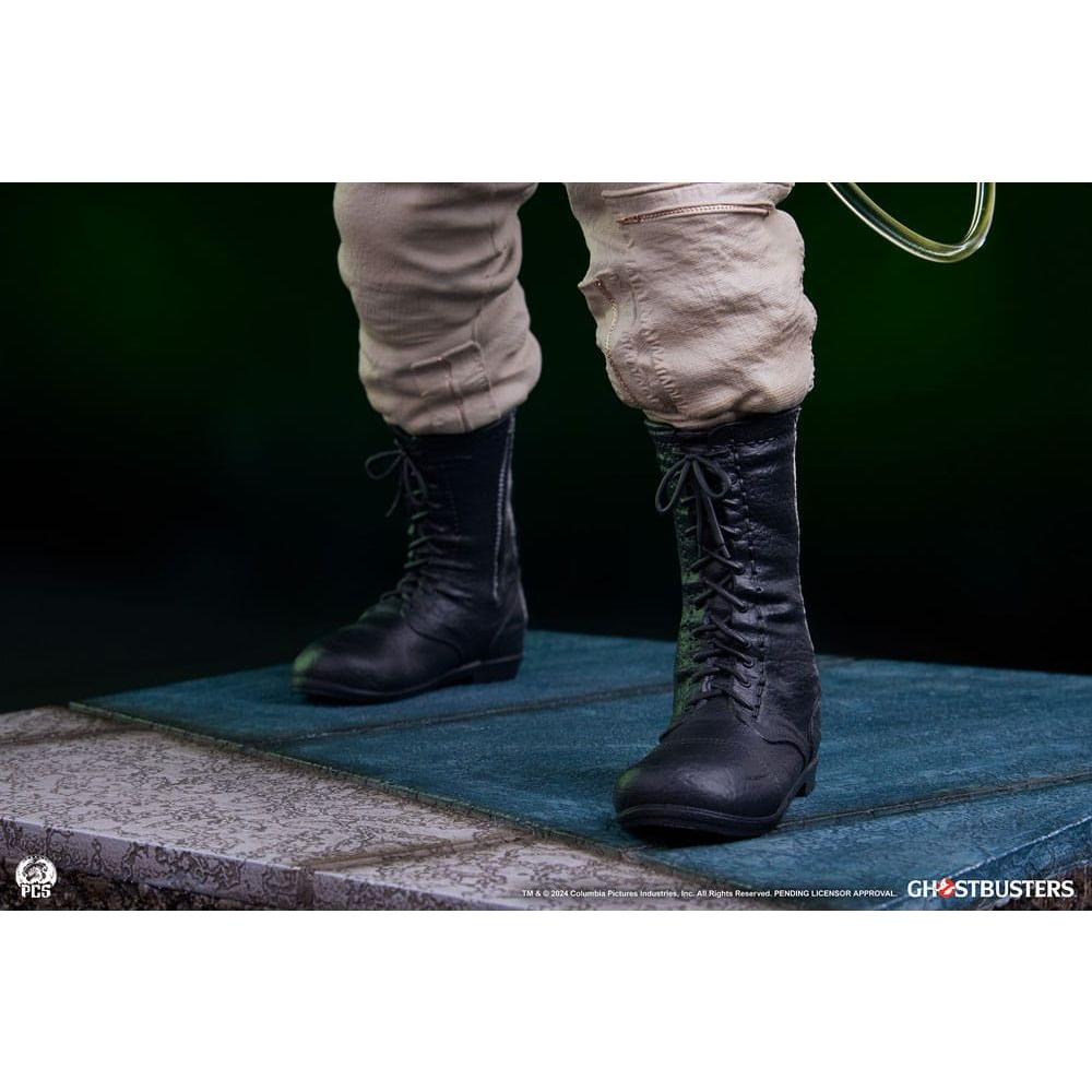 Ghostbusters Premier Series Statue 1/4 Winston 48 cm - The Happy Toy Store