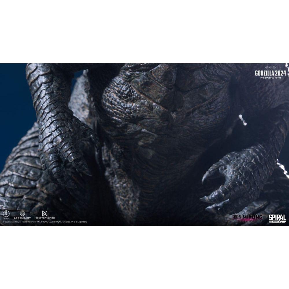 Godzilla Hall of FamePVC Statue Godzilla 2024 Pre - Evolved Form 26 cm - The Happy Toy Store