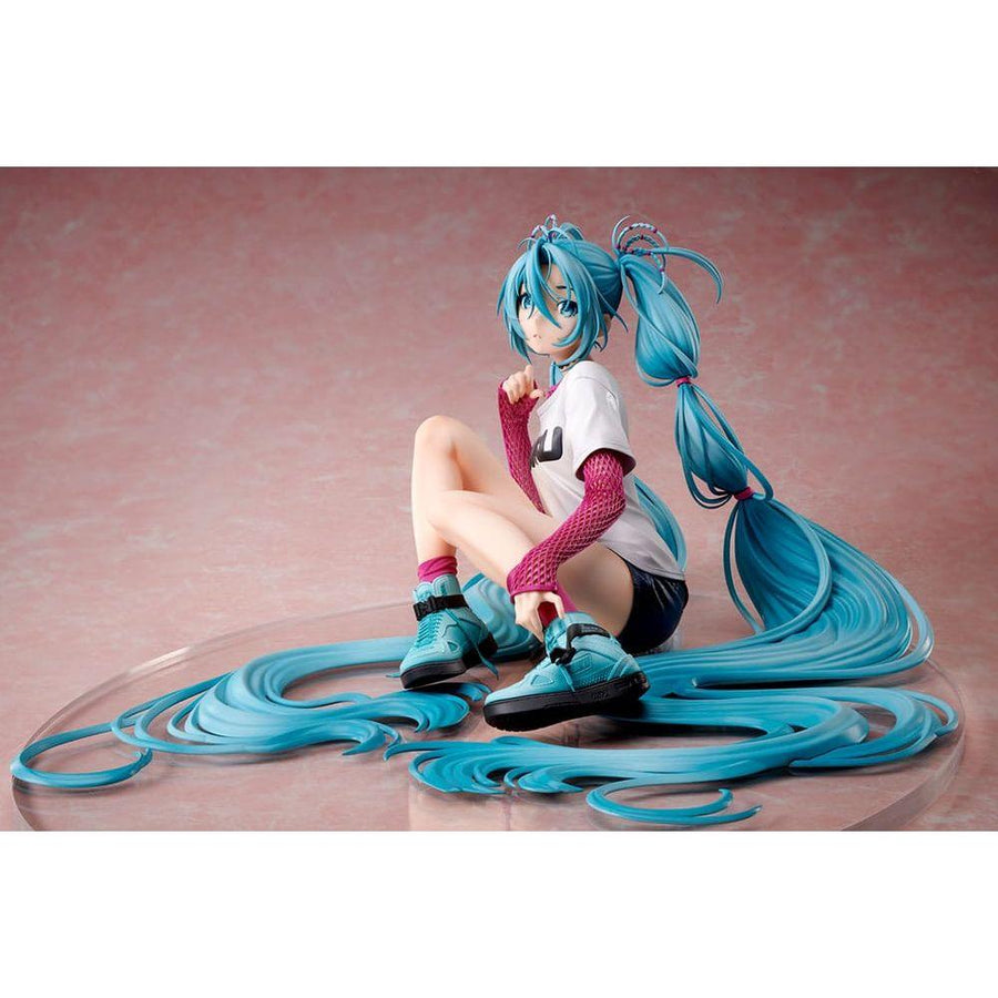 Hatsune Miku Statue 1/4 Yoneyama Mai The Latest Street Style "Cute" 17 cm - The Happy Toy Store