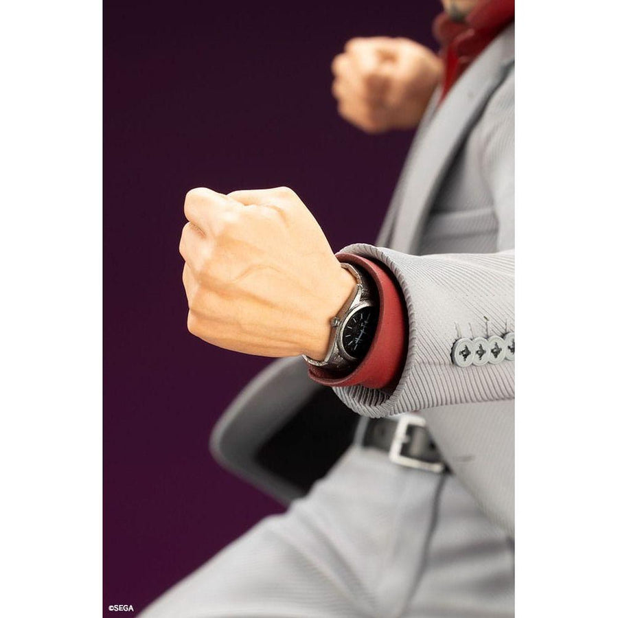 Like a Dragon PVC Statue 1/6 Kazuma Kiryu 29 cm - The Happy Toy Store