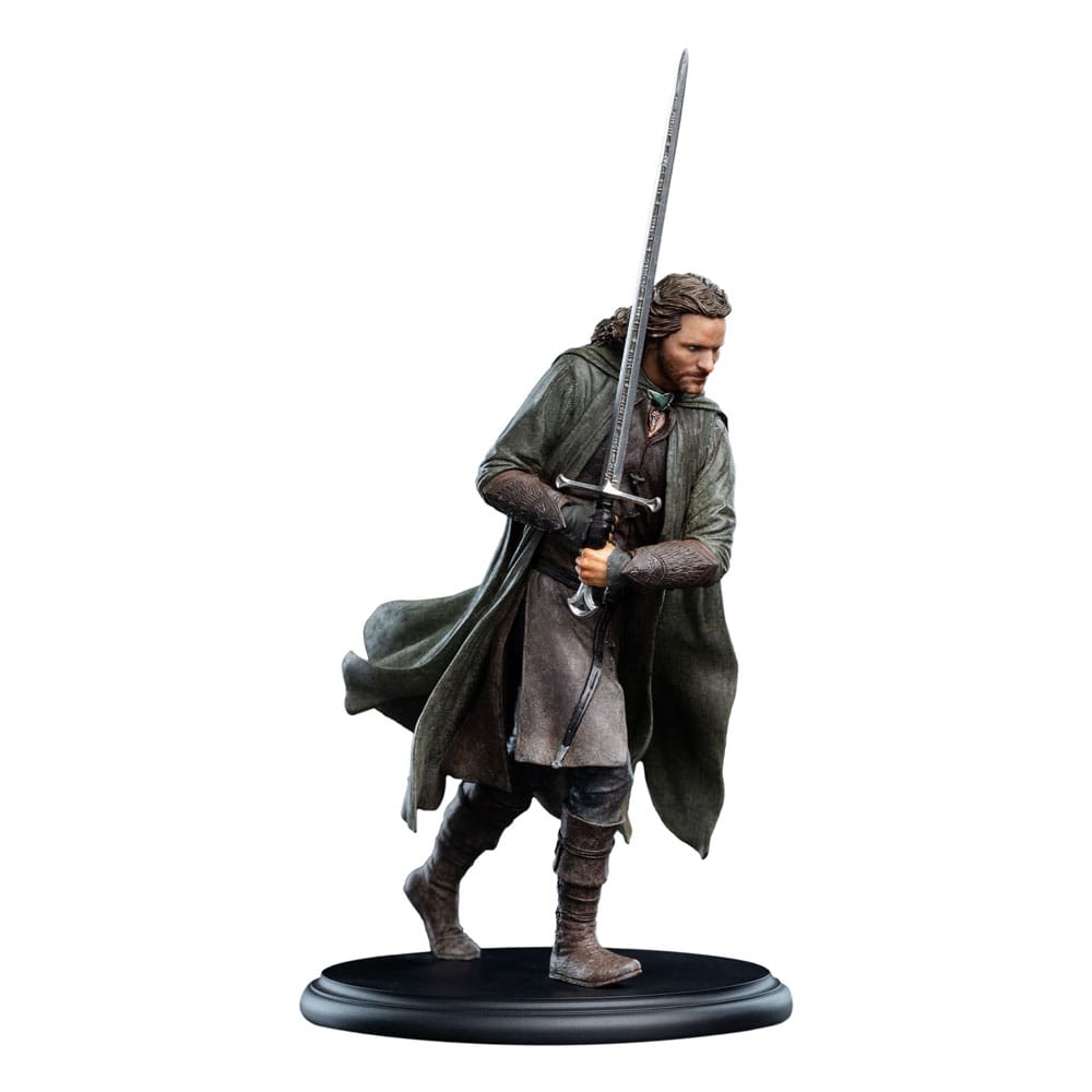 Lord of the Rings Mini Statue Aragorn 20 cm - The Happy Toy Store
