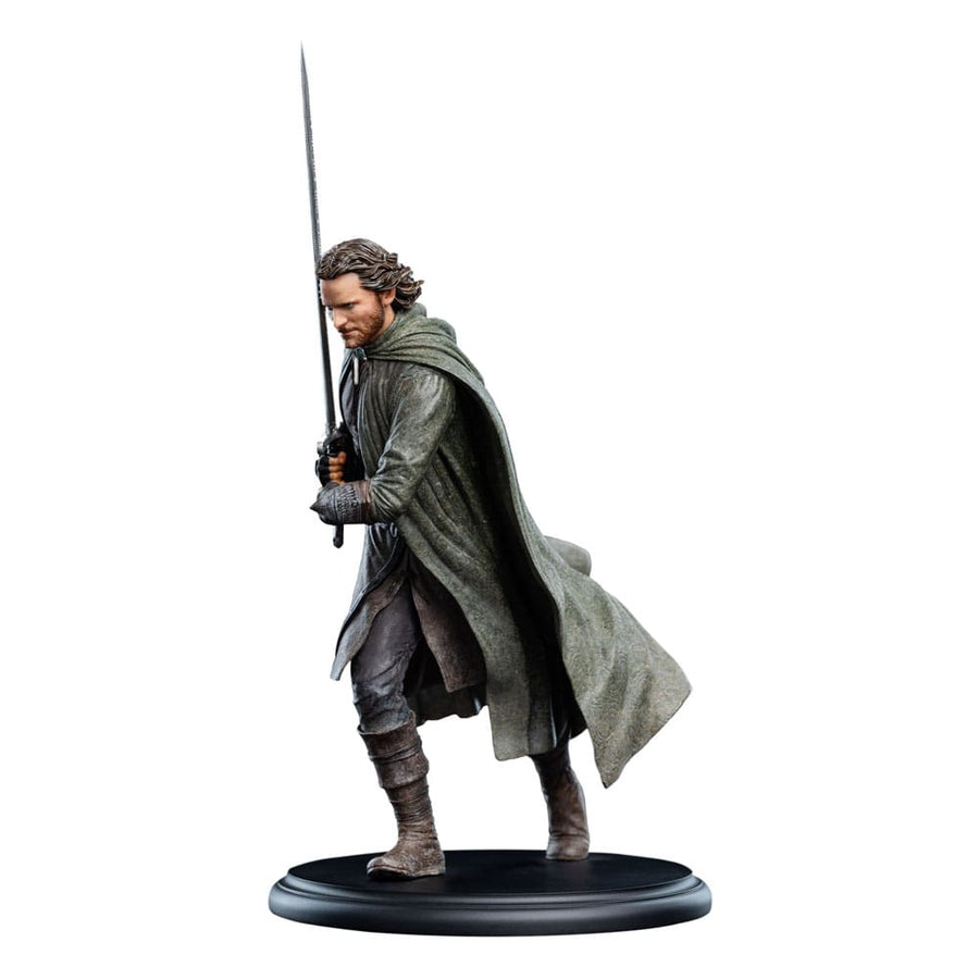 Lord of the Rings Mini Statue Aragorn 20 cm - The Happy Toy Store