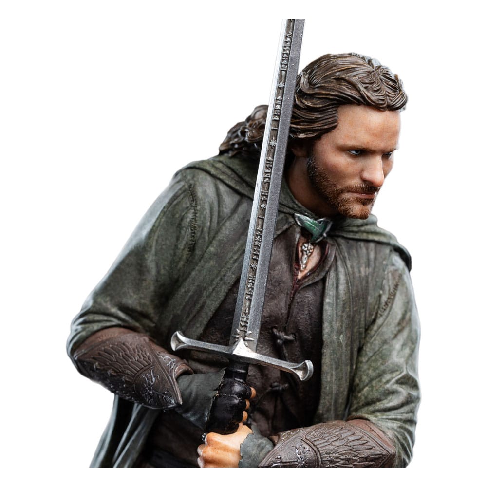 Lord of the Rings Mini Statue Aragorn 20 cm - The Happy Toy Store