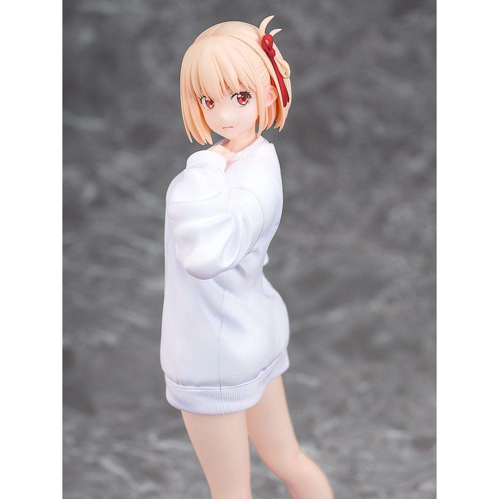 Lycoris Recoil PVC Statue 1/7 Chisato Nishikigi: Oversized Sweatshirt Ver. 25 cm - The Happy Toy Store
