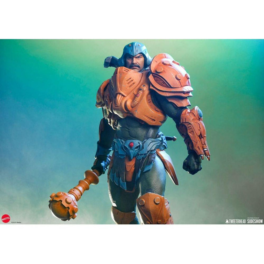 Masters of the Universe Legends Maquette Man - at - Arms 51 cm - The Happy Toy Store