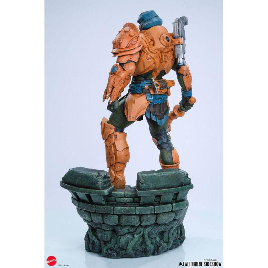 Masters of the Universe Legends Maquette Man - at - Arms 51 cm - The Happy Toy Store