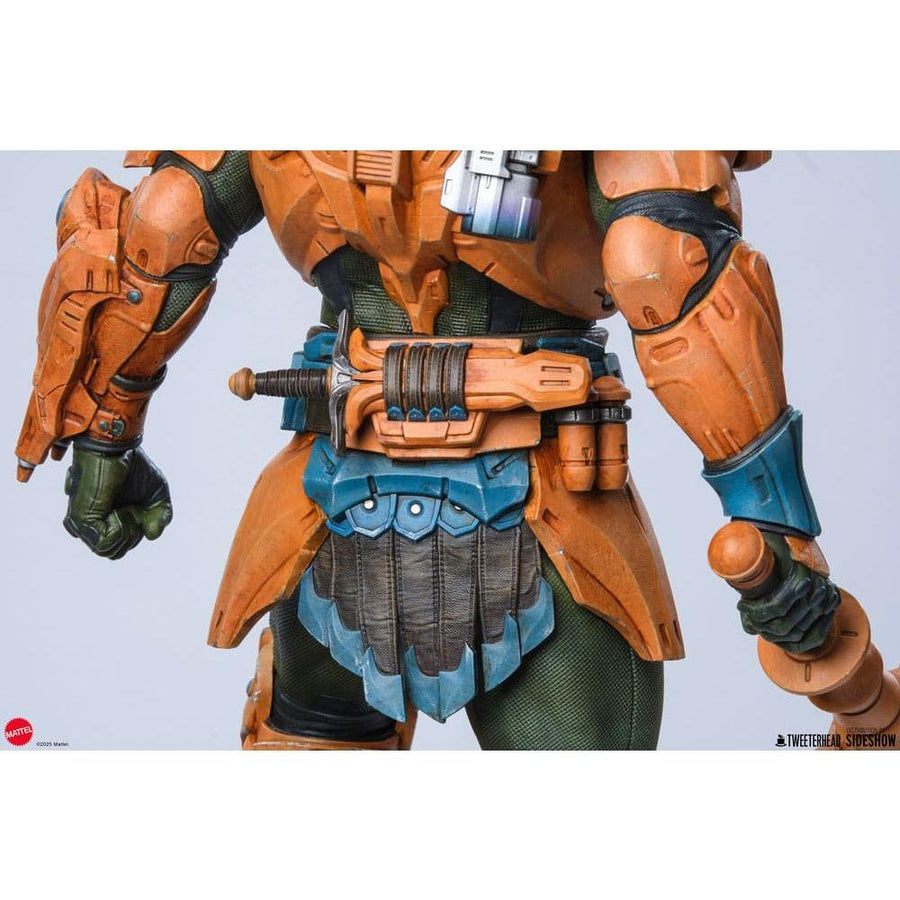 Masters of the Universe Legends Maquette Man - at - Arms 51 cm - The Happy Toy Store