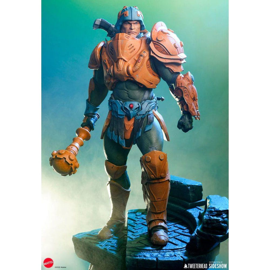 Masters of the Universe Legends Maquette Man - at - Arms 51 cm - The Happy Toy Store
