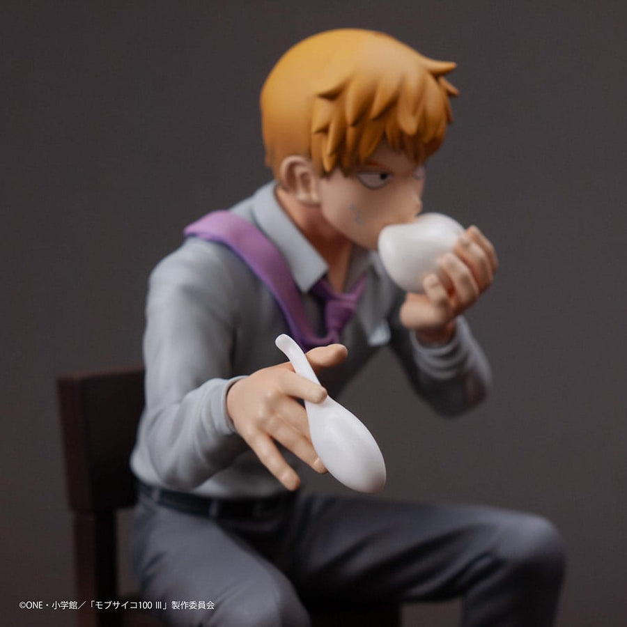 Mob Psycho 100 III x Bunbougu Cafe 2022 PVC Statue Arataka Reigen 14 cm - The Happy Toy Store