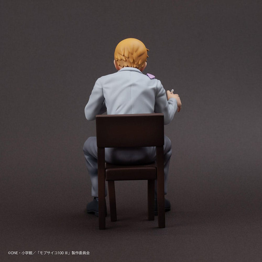 Mob Psycho 100 III x Bunbougu Cafe 2022 PVC Statue Arataka Reigen 14 cm - The Happy Toy Store