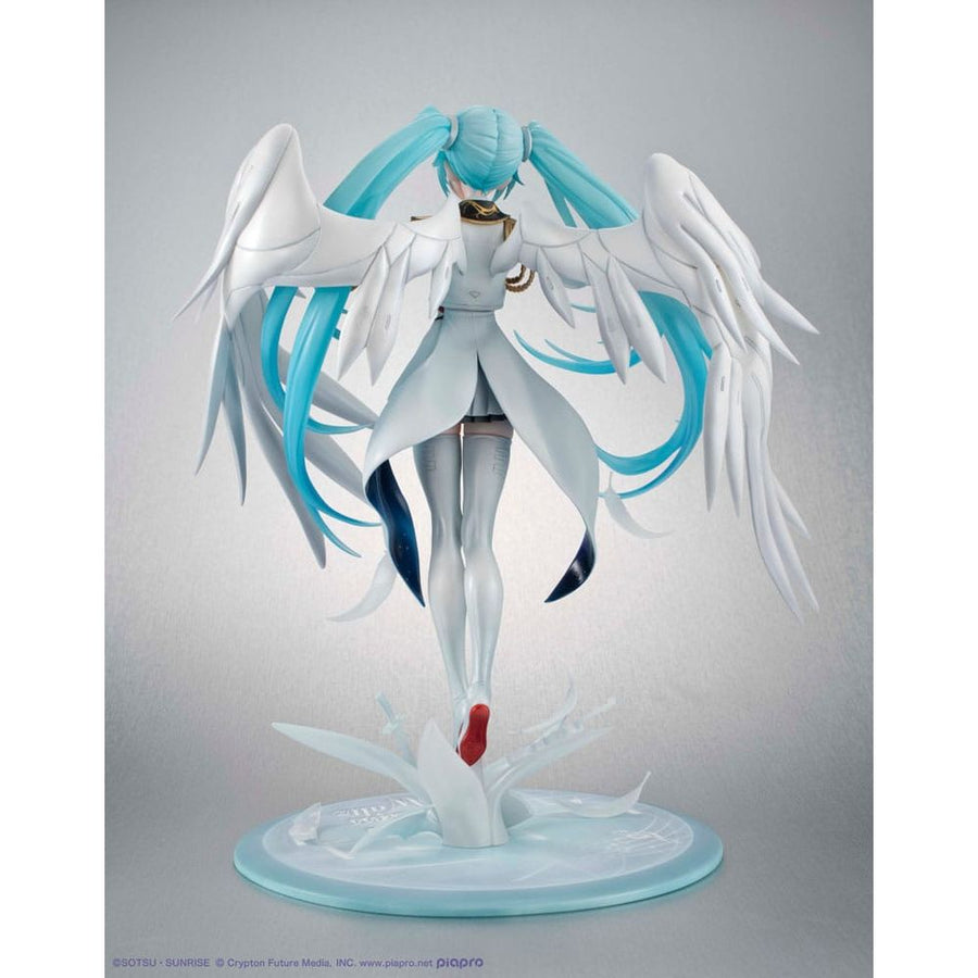 Mobile Suit Gundam x Hatsune Miku Lucrea PVC Statue Hatsune Miku x Wing Gundam Zero EW 45th Anniversary 27 cm - The Happy Toy Store