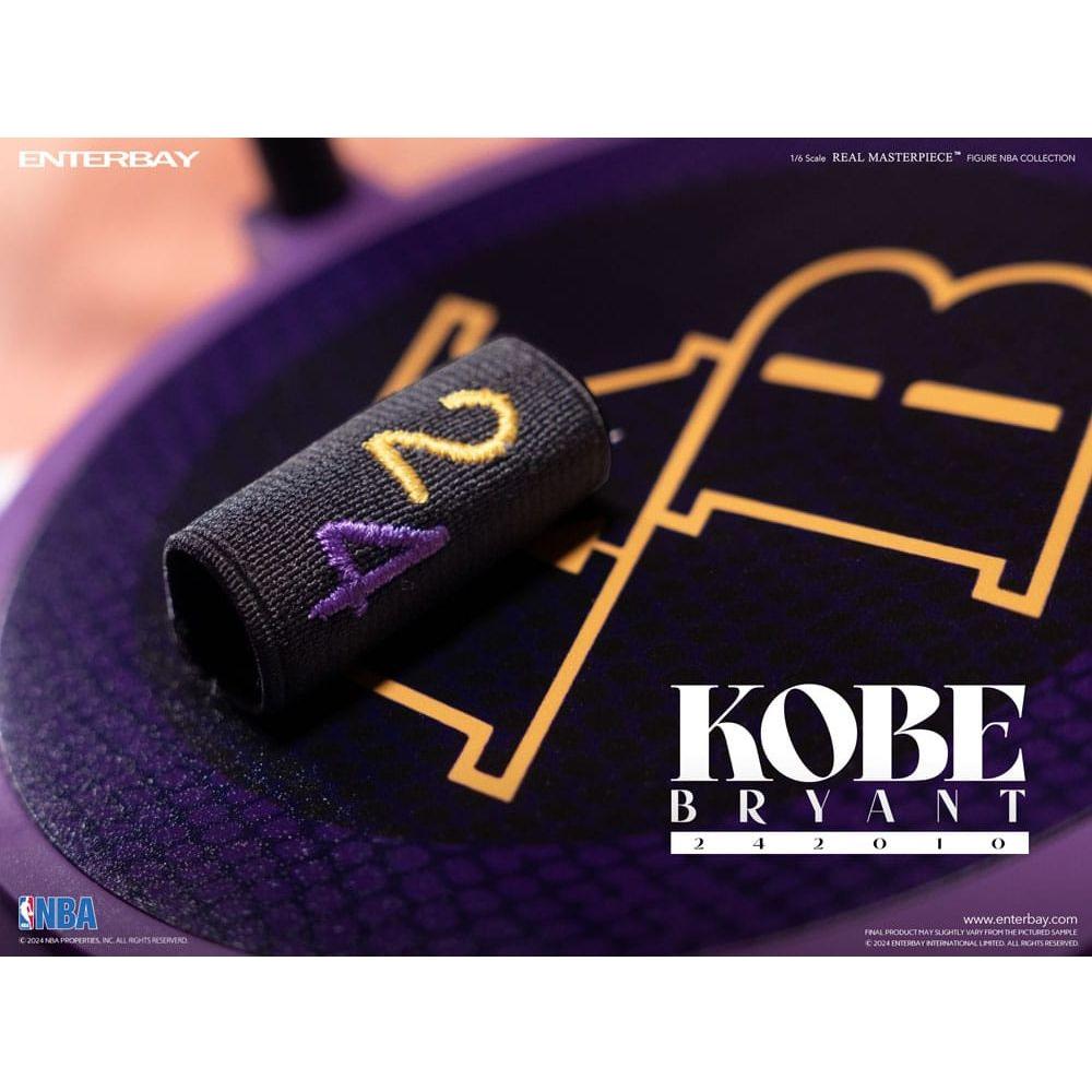 NBA Collection Real Masterpiece Action Figure 1/6 Kobe Bryant 242010 Limited Edition 30 cm - The Happy Toy Store