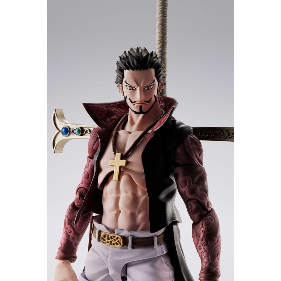 One Piece S.H.Figuarts Action Figure Dracule Mihawk Hawkeye 17 cm - The Happy Toy Store