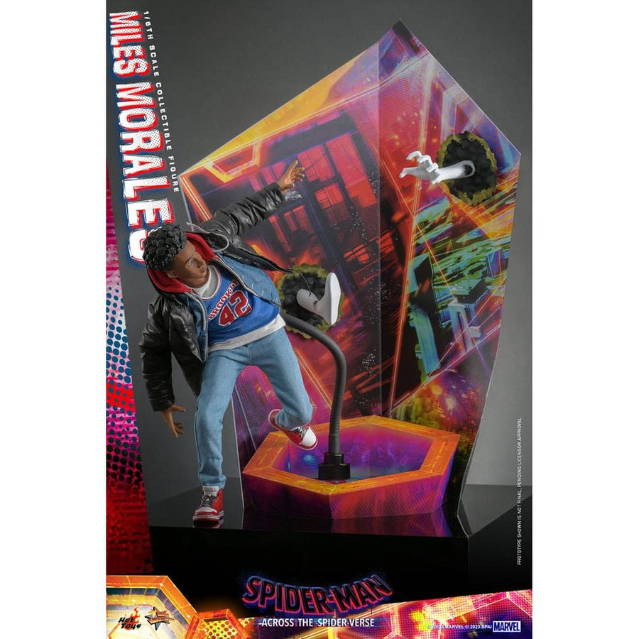 Spider - Man: Across the Spider - Verse Movie Masterpiece Action Figure 1/6 Miles Morales 29 cm - The Happy Toy Store
