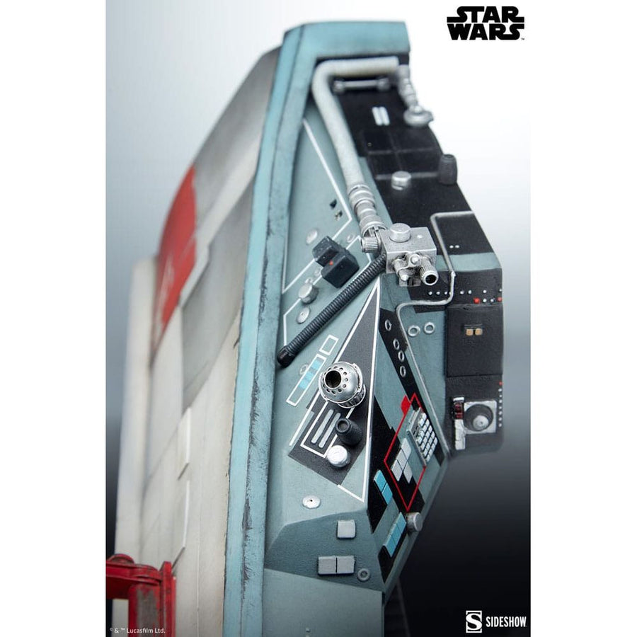 Star Wars Premium Format Statue Luke Skywalker & X - Wing: Red Five, Standing By 76 cm - The Happy Toy Store