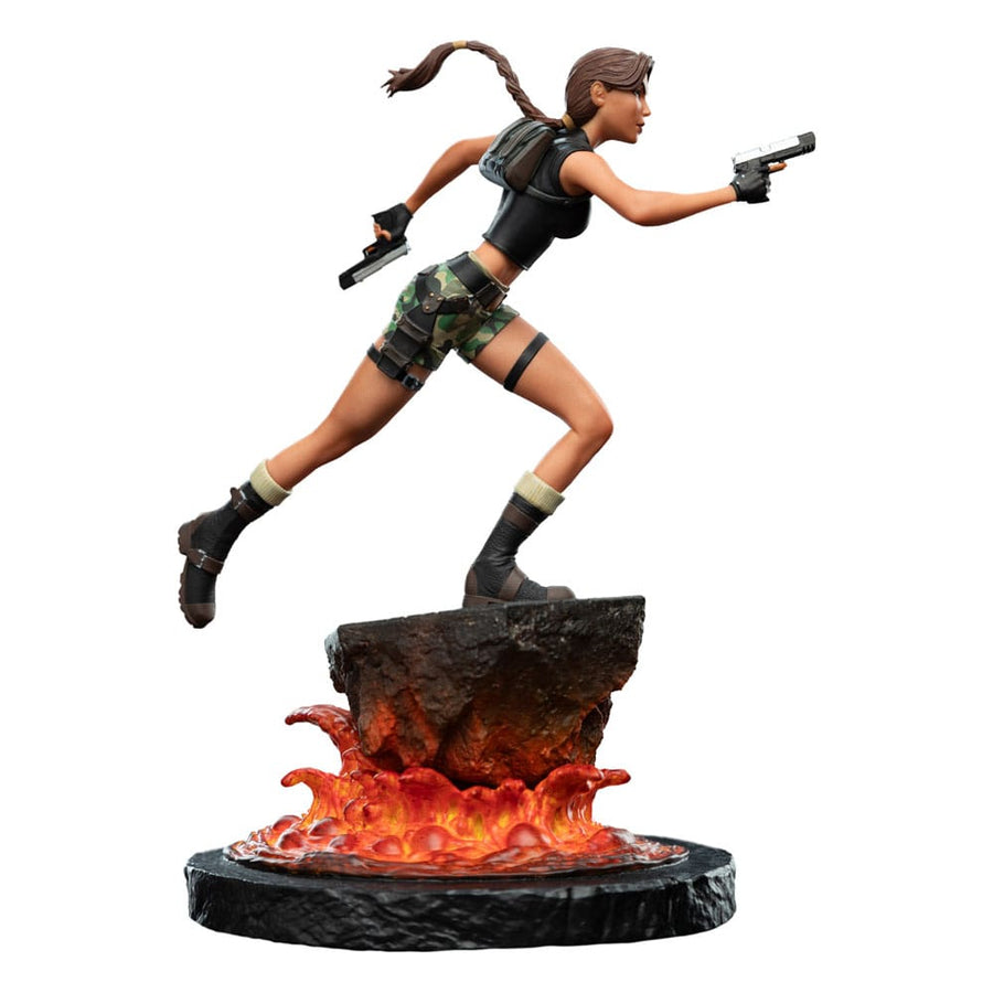 Tomb Raider Mini Statue Lara Croft: The Sanctuary of Flame 18 cm - The Happy Toy Store