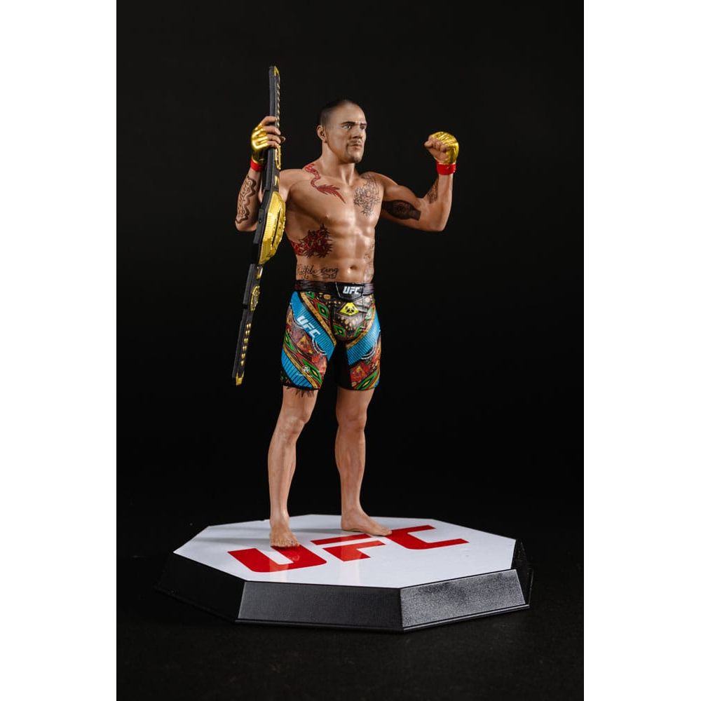 UFC Posed PVC Statue Alex Pereira 18 cm - The Happy Toy Store